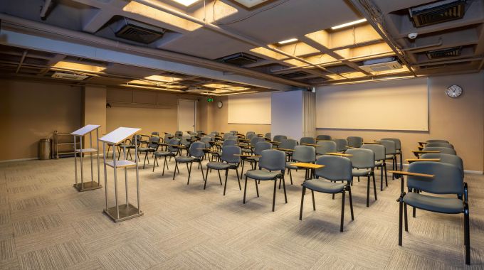 Seminer Salonu