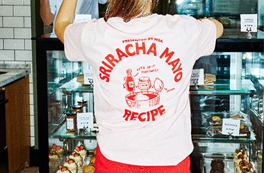 MSA SRIRACHA MAYO GRAPHIC TSHIRT (KADIN)