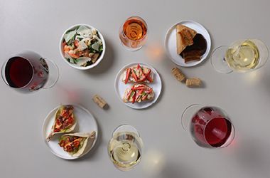 Yemeğe Eşlik Edenler-Şarap & Peynir Tahtası